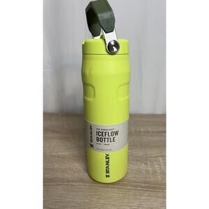 Stanley IceFlow Flip Straw 2.0 Water Bottle 24 OZ NWI (dent,scratch)